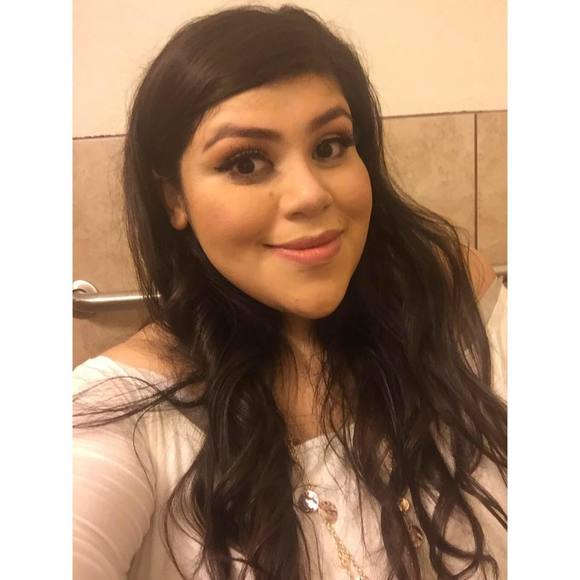 Meet your Posher, Sophia - Picture 1 of 1